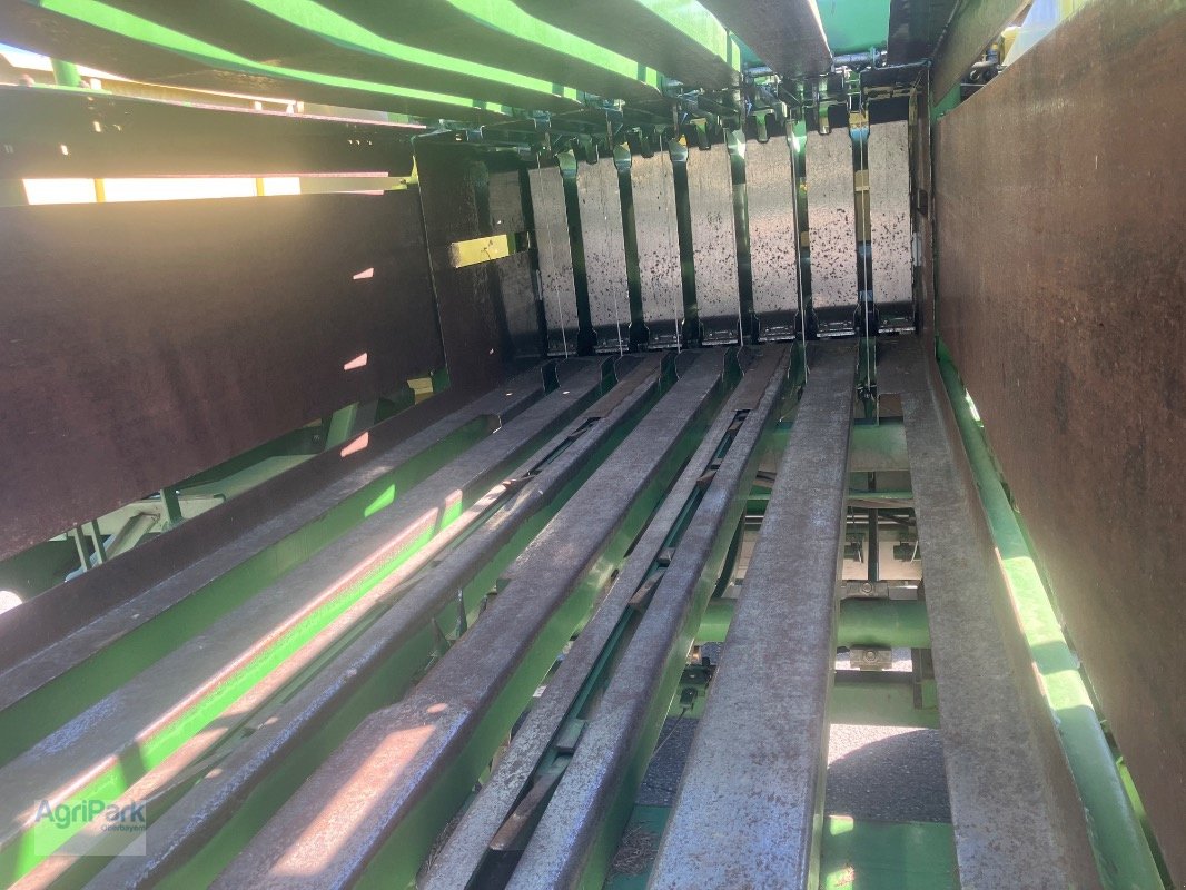 Großpackenpresse des Typs Krone BigPack 120-70 Multi-Cut, Gebrauchtmaschine in Kirchdorf (Bild 6)