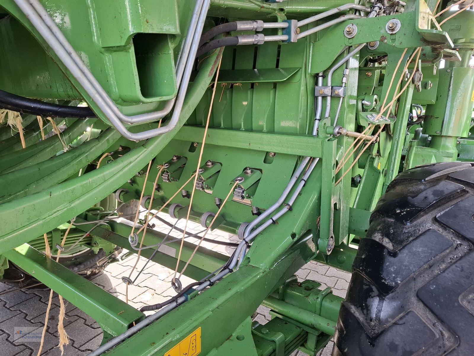 Großpackenpresse типа Krone BigPack 1270 XC HighSpeed, Gebrauchtmaschine в Altenberge (Фотография 16)