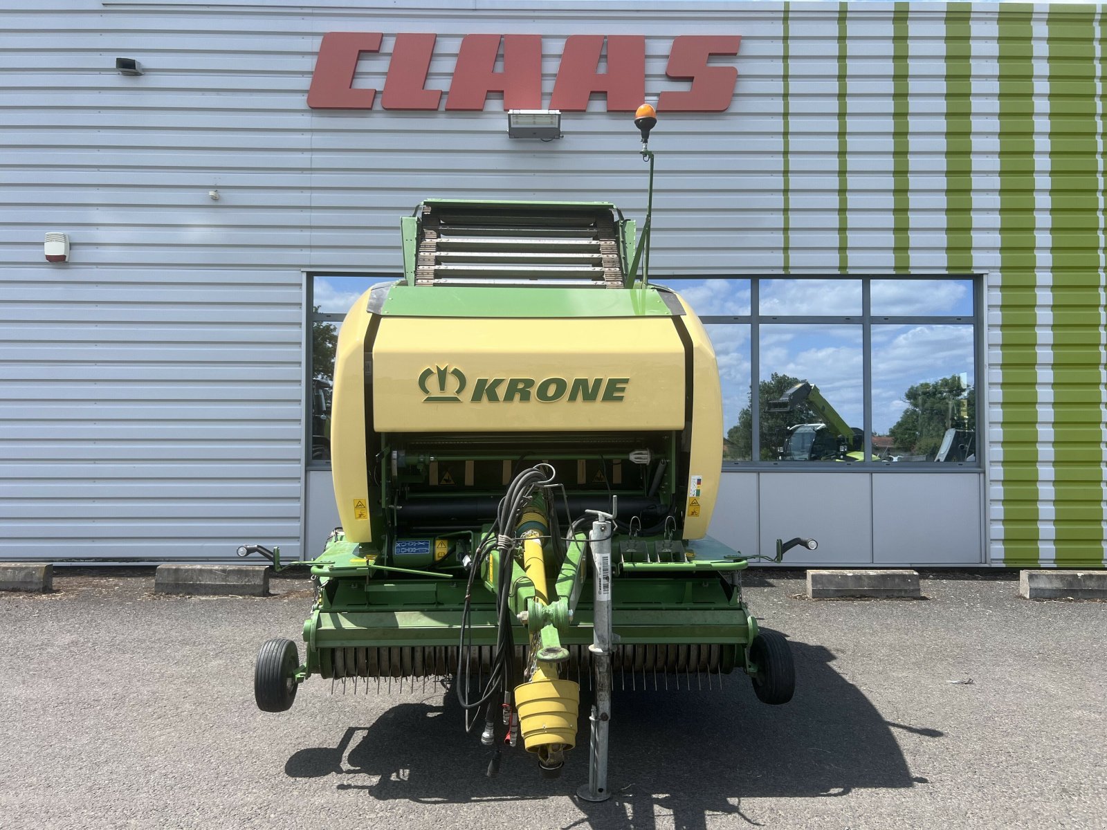 Großpackenpresse des Typs Krone COMPRIMA F 155 XC, Gebrauchtmaschine in Gannat (Bild 2)