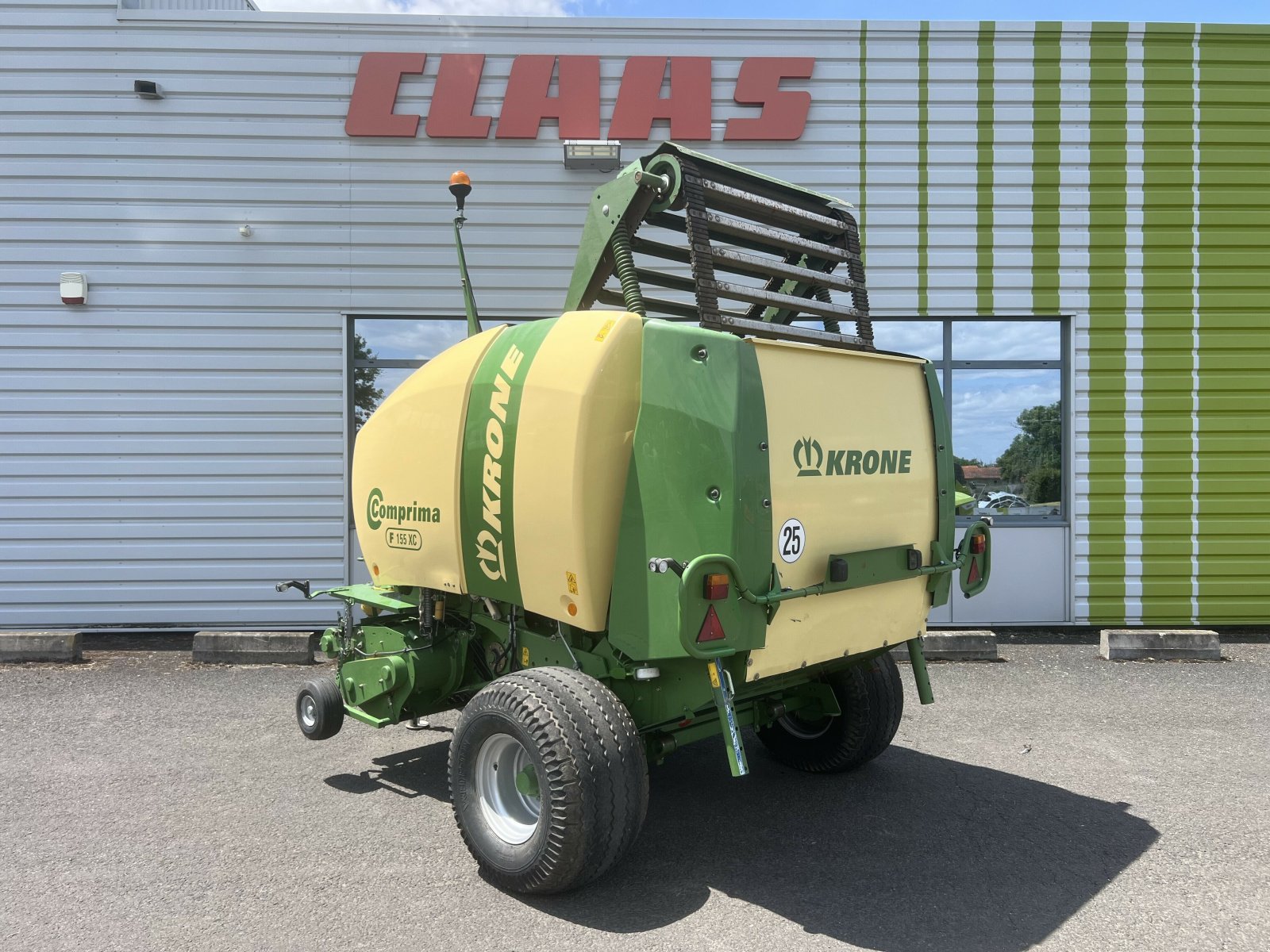 Großpackenpresse des Typs Krone COMPRIMA F 155 XC, Gebrauchtmaschine in Gannat (Bild 7)