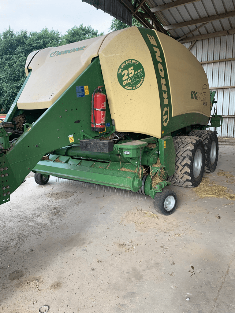 Großpackenpresse des Typs Krone STANDARD, Gebrauchtmaschine in TREMEUR (Bild 2)