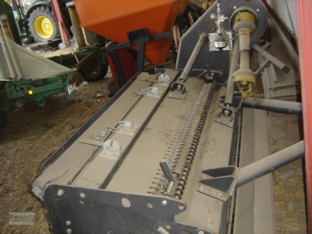 Großpackenpresse of the type Kuhn Vorbauhäcksler VH 200, Gebrauchtmaschine in Drebach (Picture 3)