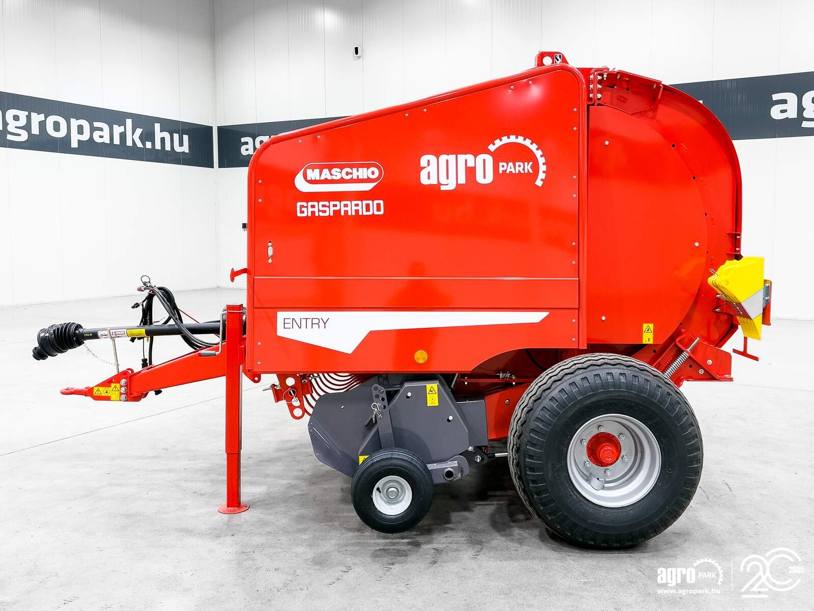 Großpackenpresse типа Maschio Entry 150 fixed chamber round baler, net binding, 1,5 m bale diameter, Gebrauchtmaschine в Csengele (Фотография 5)