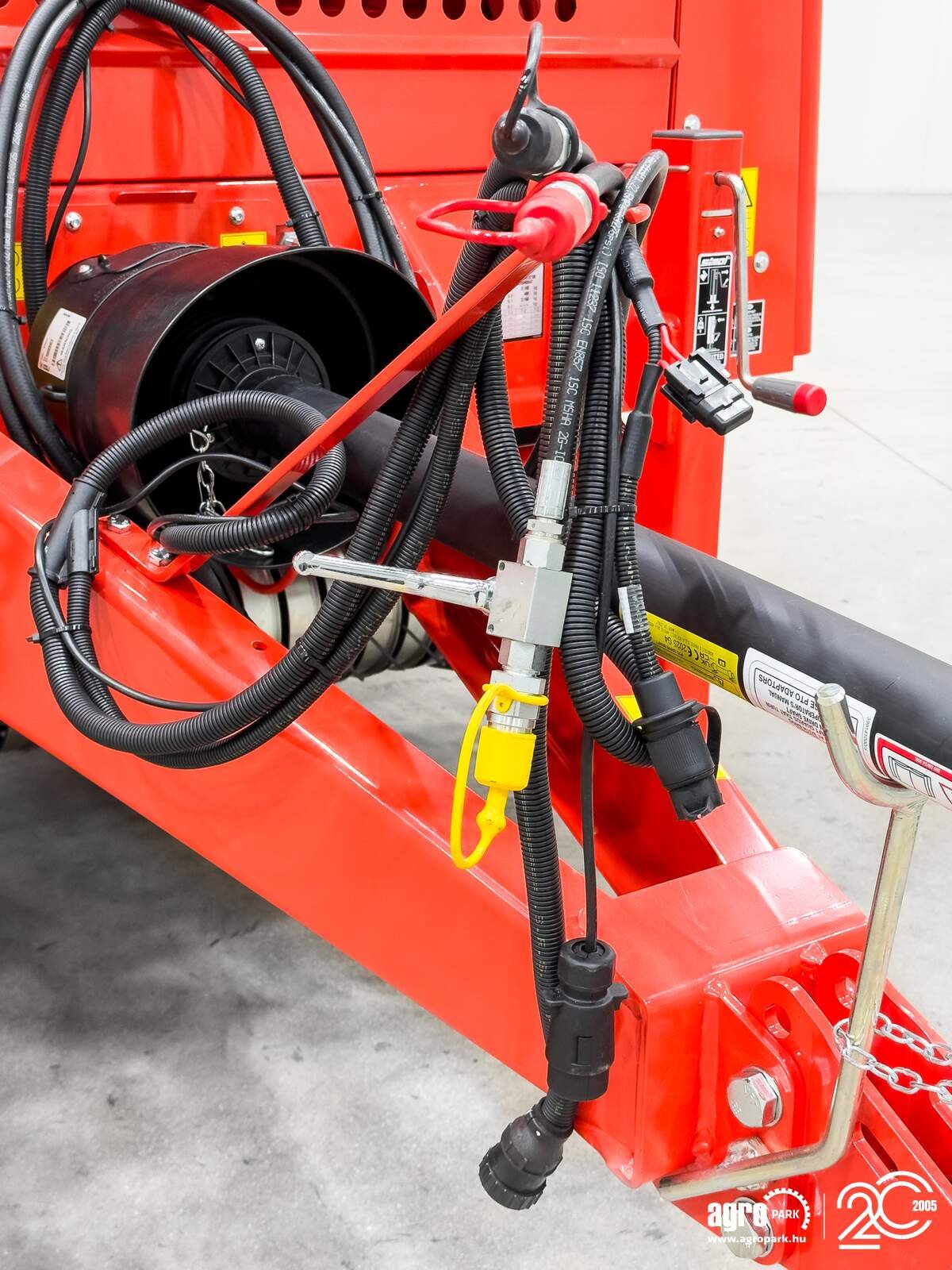 Großpackenpresse типа Maschio Entry 150 fixed chamber round baler, net binding, 1,5 m bale diameter, Gebrauchtmaschine в Csengele (Фотография 15)