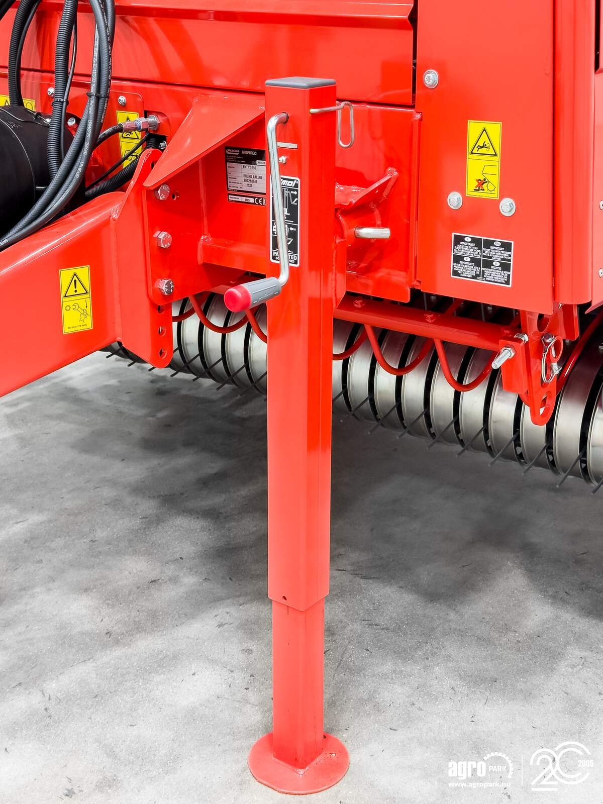 Großpackenpresse типа Maschio Entry 150 fixed chamber round baler, net binding, 1,5 m bale diameter, Gebrauchtmaschine в Csengele (Фотография 17)