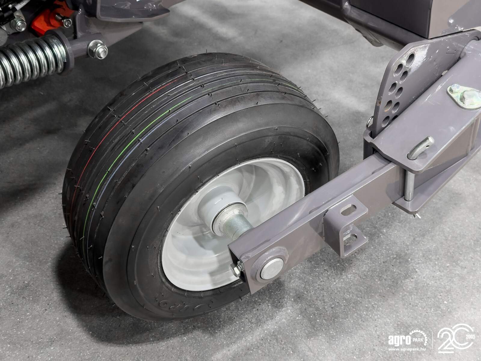 Großpackenpresse от тип Maschio Extreme 365 HTC Isotronic UNUSED ISOBUS variable chamber round baler, Gebrauchtmaschine в Csengele (Снимка 22)