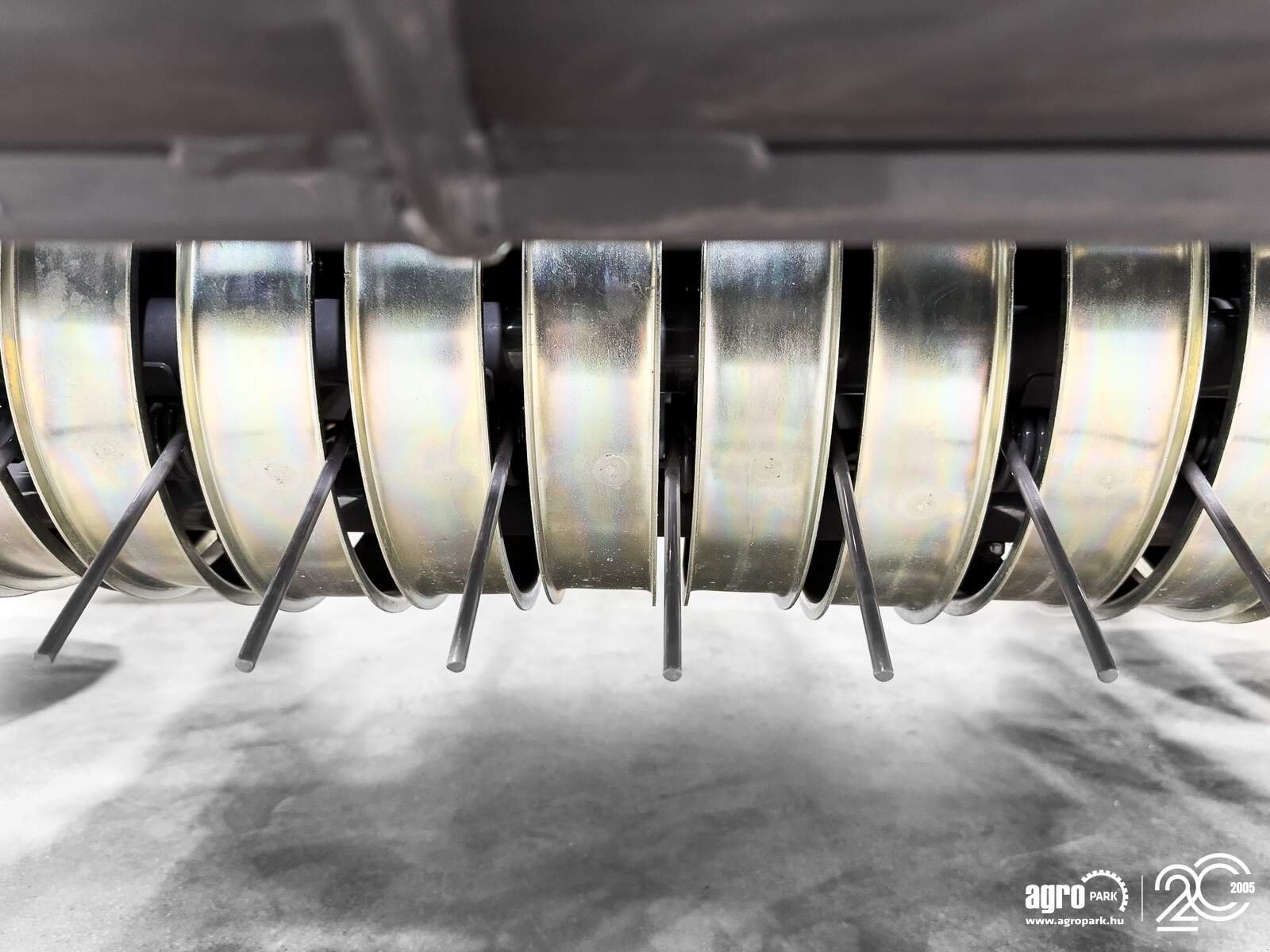 Großpackenpresse от тип Maschio Extreme 365 HTC Isotronic UNUSED ISOBUS variable chamber round baler, Gebrauchtmaschine в Csengele (Снимка 25)