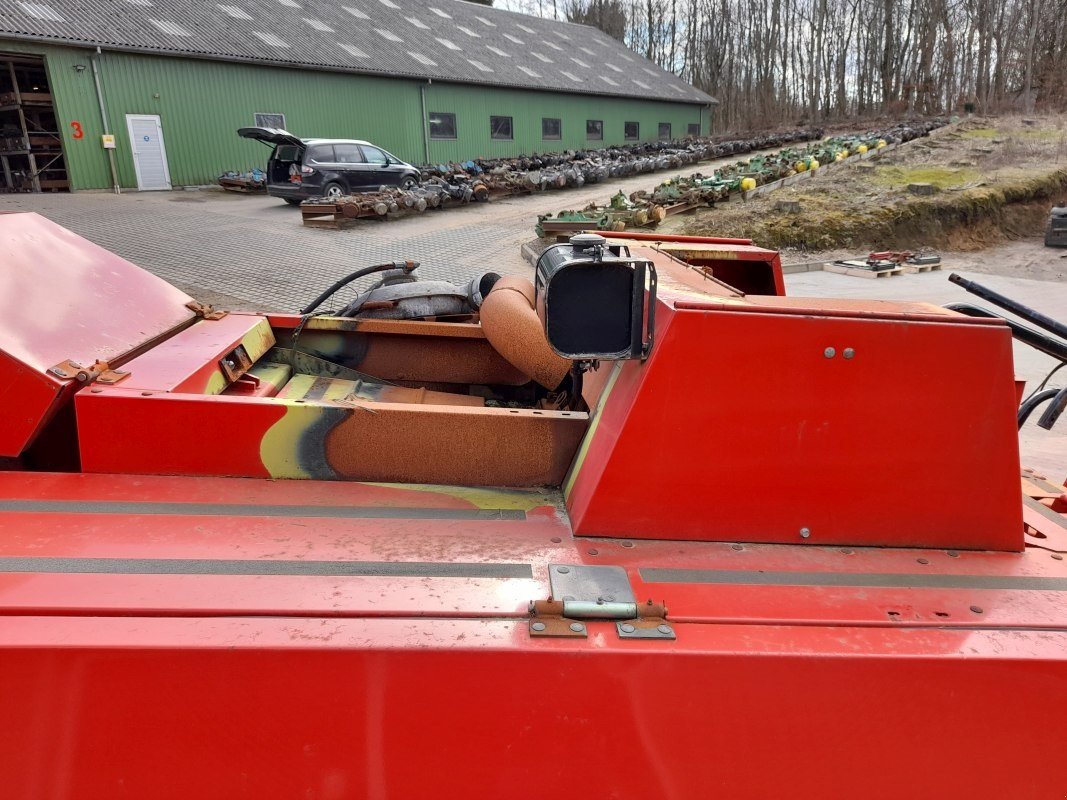 Großpackenpresse des Typs Massey Ferguson 185, Gebrauchtmaschine in Viborg (Bild 3)