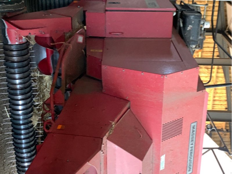 Großpackenpresse типа Massey Ferguson 187, Gebrauchtmaschine в Lalœuf