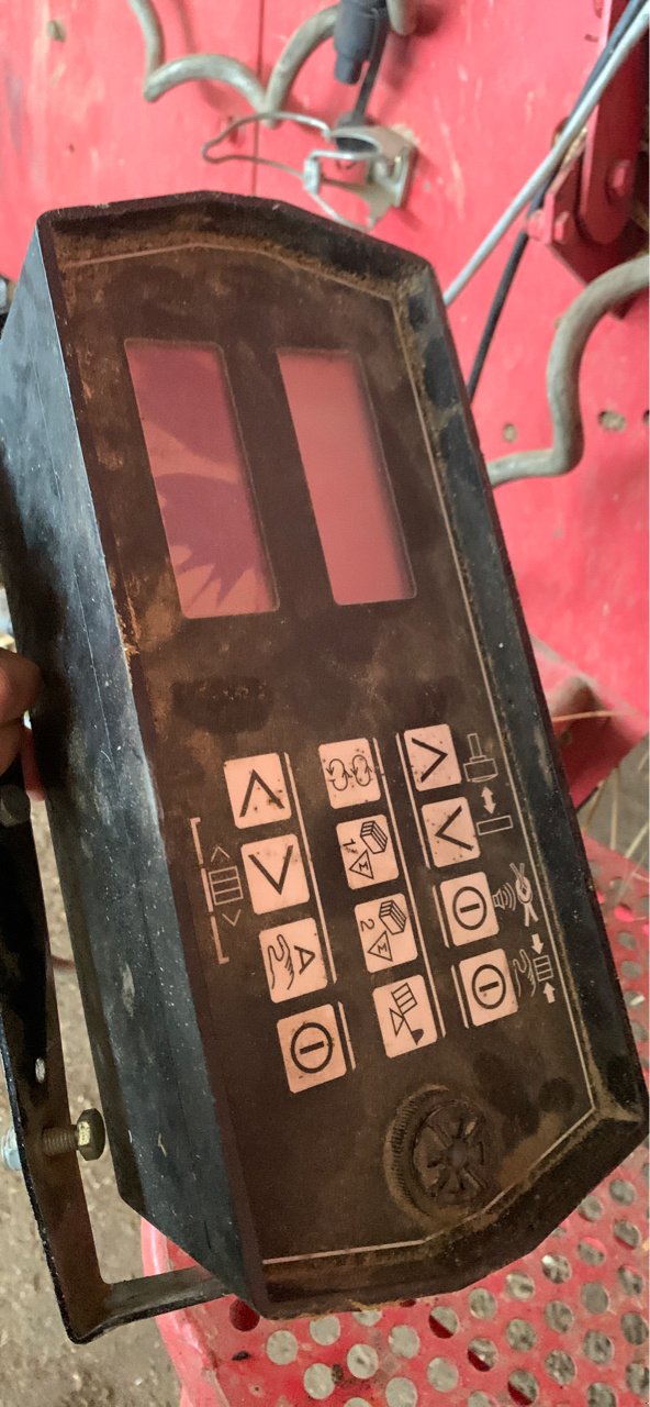 Großpackenpresse типа Massey Ferguson 187, Gebrauchtmaschine в Lalœuf (Фотография 9)