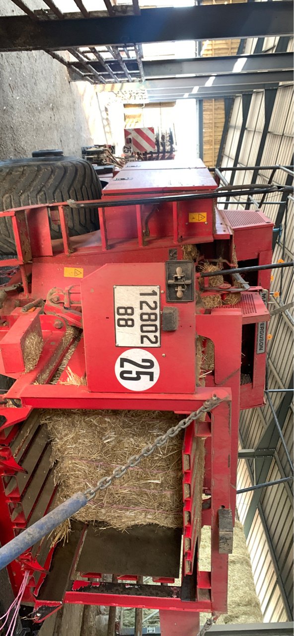 Großpackenpresse типа Massey Ferguson 187, Gebrauchtmaschine в Lalœuf (Фотография 3)