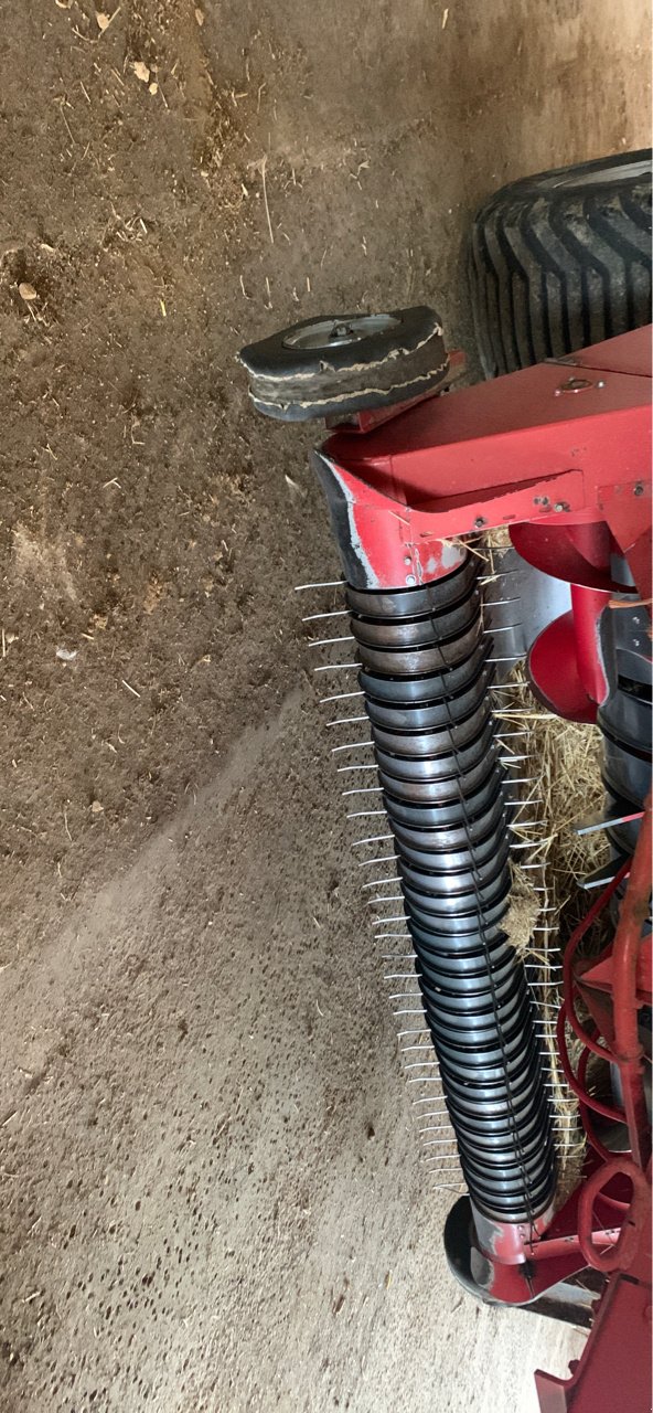 Großpackenpresse типа Massey Ferguson 187, Gebrauchtmaschine в Lalœuf (Фотография 7)