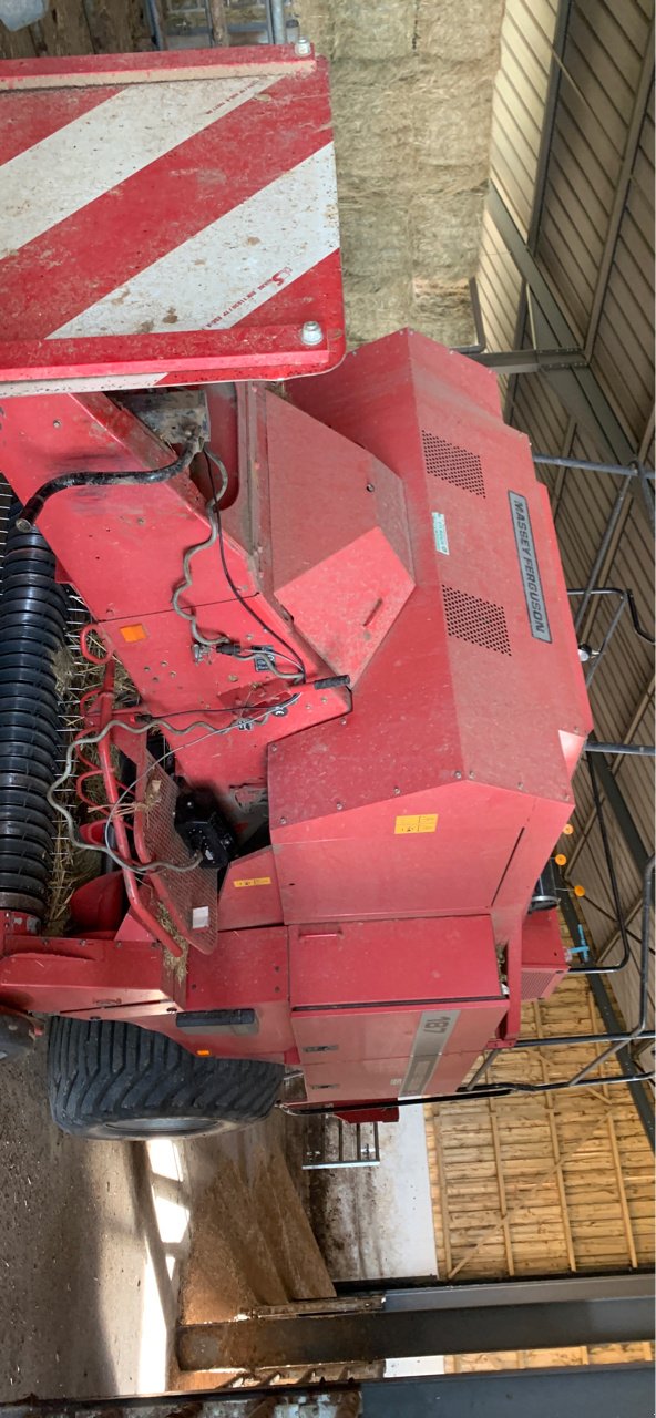 Großpackenpresse типа Massey Ferguson 187, Gebrauchtmaschine в Lalœuf (Фотография 2)