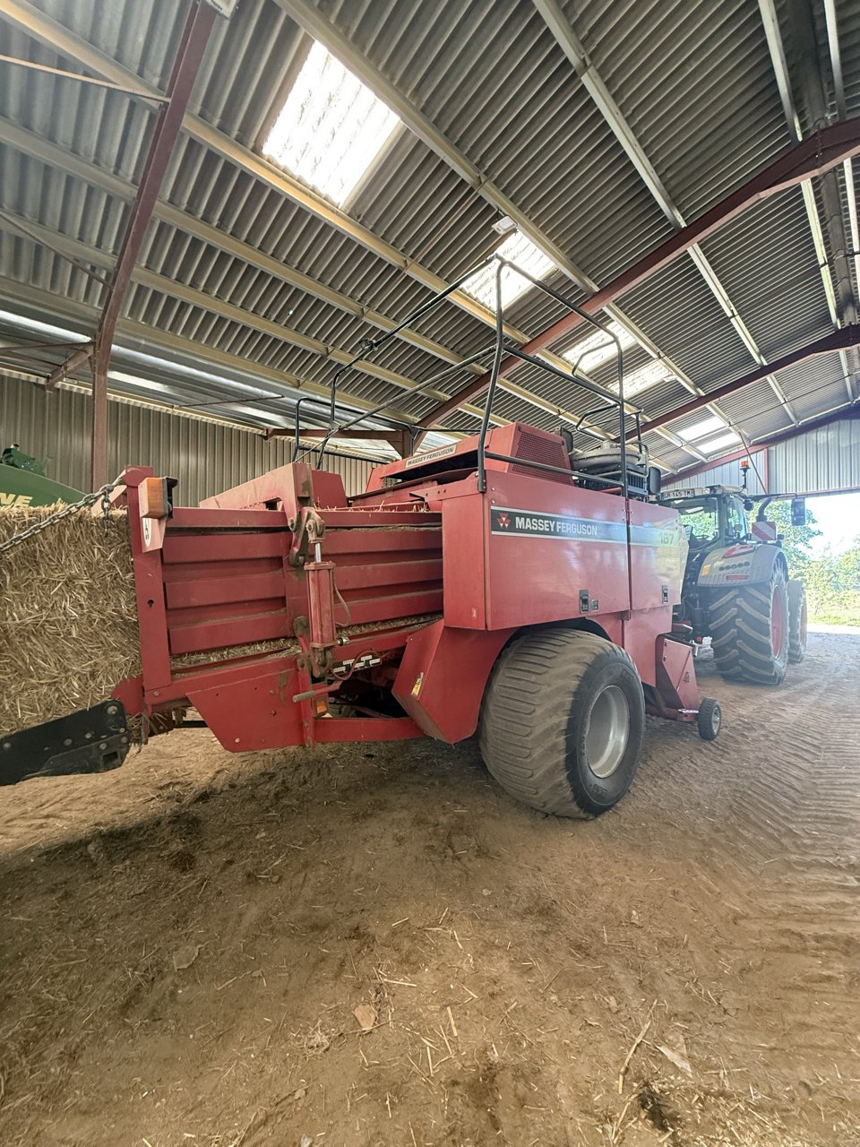 Großpackenpresse типа Massey Ferguson 187, Gebrauchtmaschine в Calmont (Фотография 8)