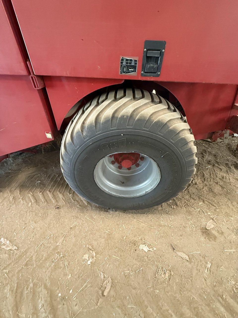Großpackenpresse типа Massey Ferguson 187, Gebrauchtmaschine в Calmont (Фотография 2)