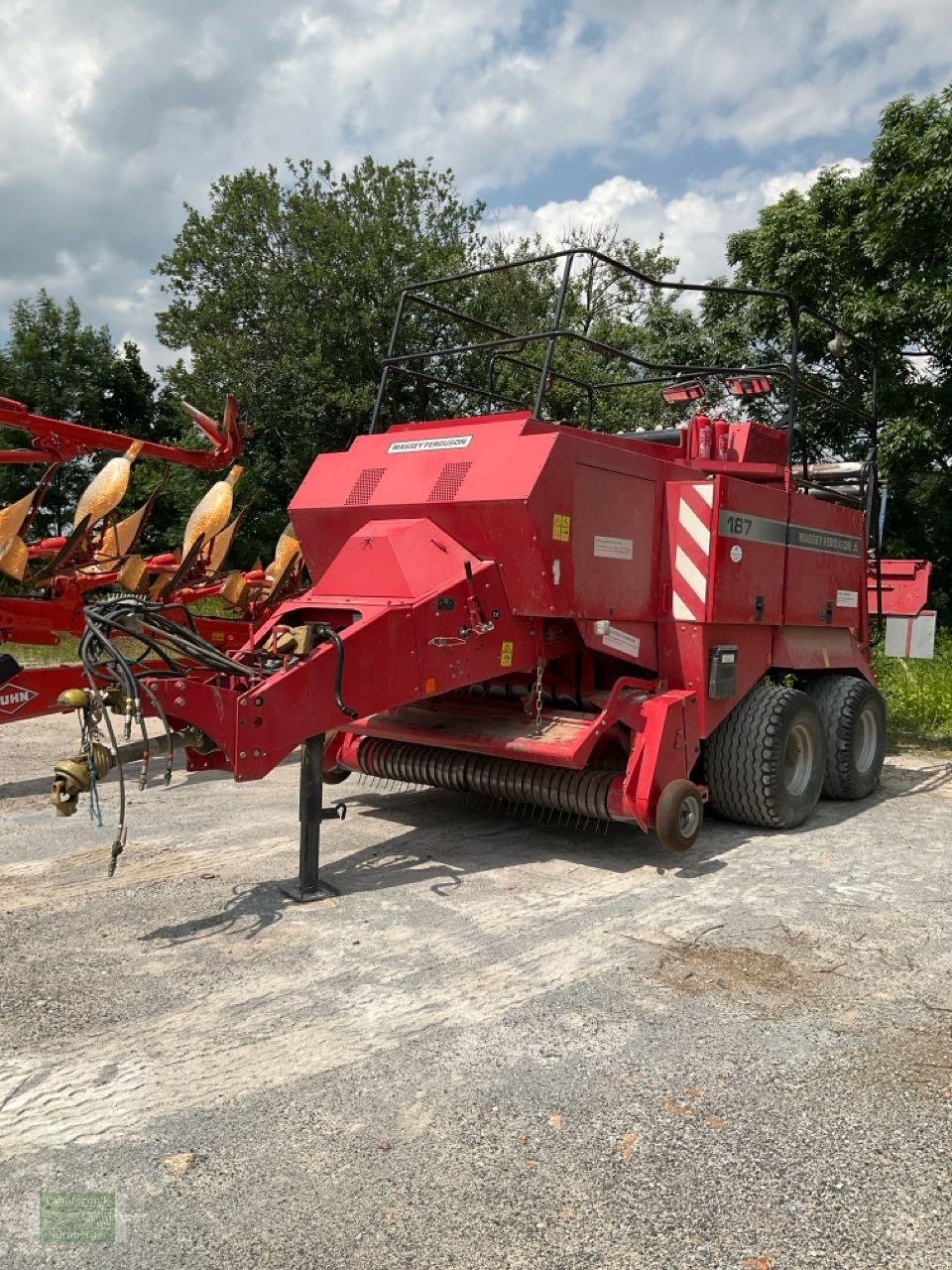 Großpackenpresse typu Massey Ferguson 187DE, Gebrauchtmaschine v Leubsdorf (Obrázek 2)