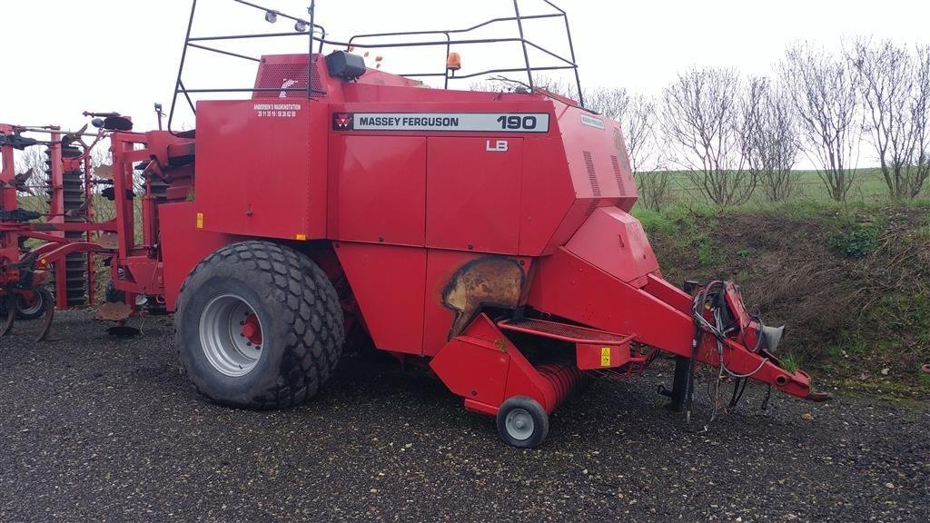 Großpackenpresse Türe ait Massey Ferguson 190 LB, Gebrauchtmaschine içinde Assens (resim 1)