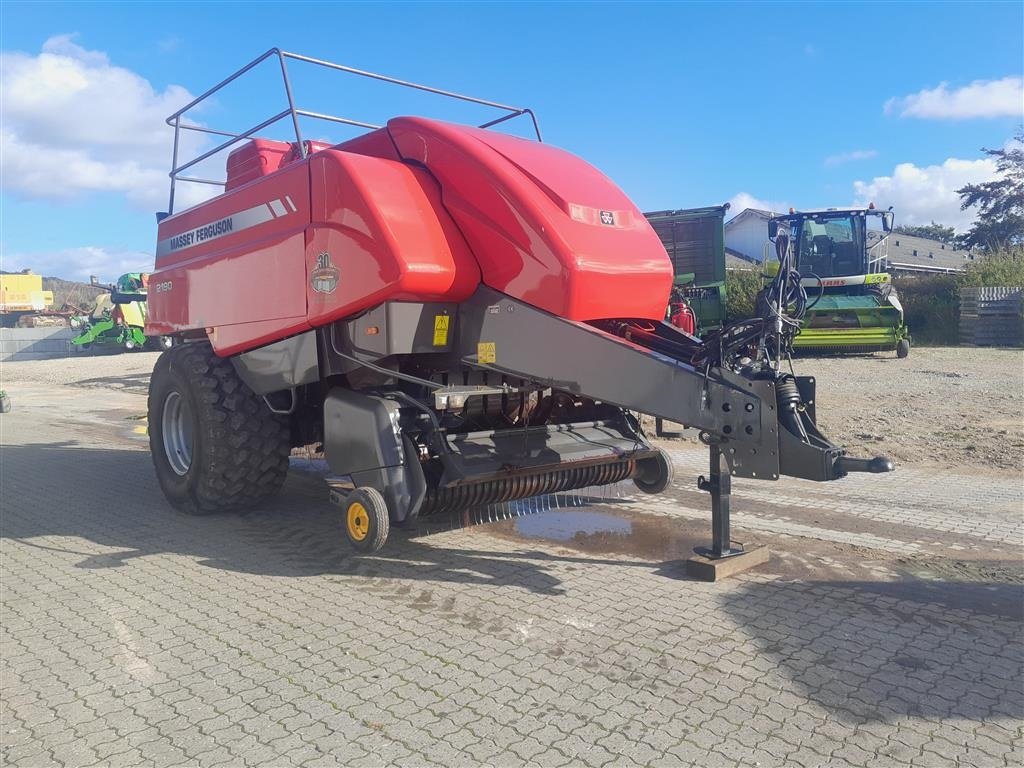 Großpackenpresse des Typs Massey Ferguson 2190 næsten nye dæk, Gebrauchtmaschine in Kongerslev (Bild 4)