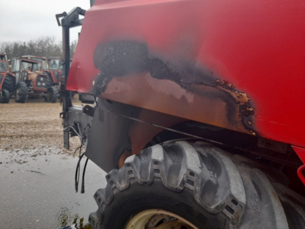 Großpackenpresse Türe ait Massey Ferguson 2190, Gebrauchtmaschine içinde Viborg (resim 4)