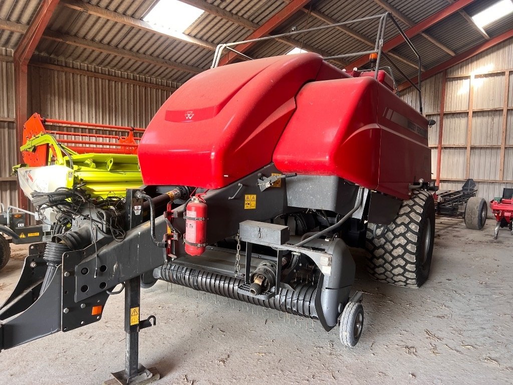 Großpackenpresse типа Massey Ferguson 2190, Gebrauchtmaschine в Mern (Фотография 1)