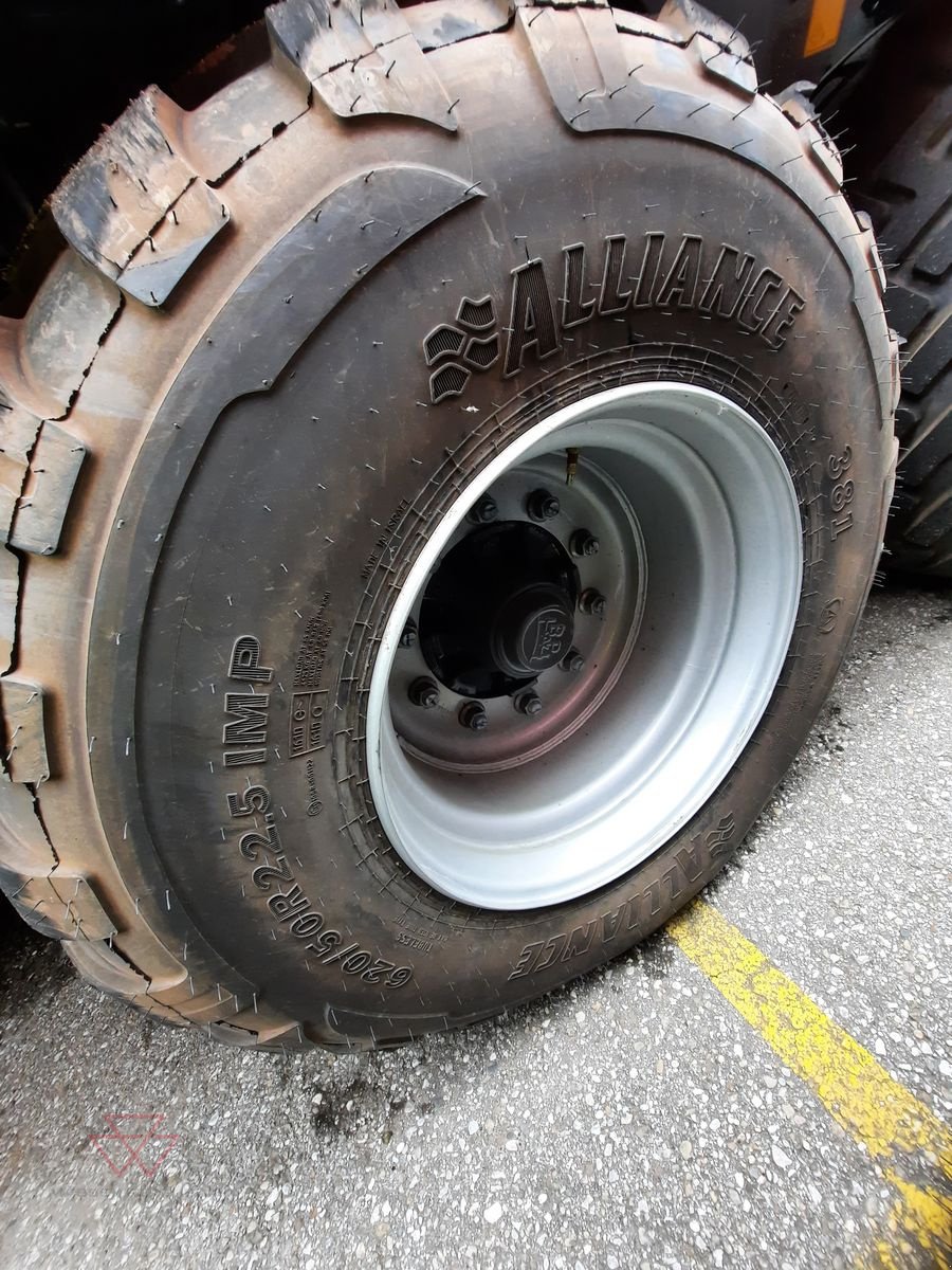 Großpackenpresse des Typs Massey Ferguson 2234XDTC, Neumaschine in Schwechat (Bild 4)