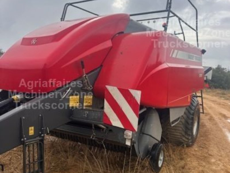 Großpackenpresse des Typs Massey Ferguson 2260 SP, Gebrauchtmaschine in LOMBEZ (Bild 1)