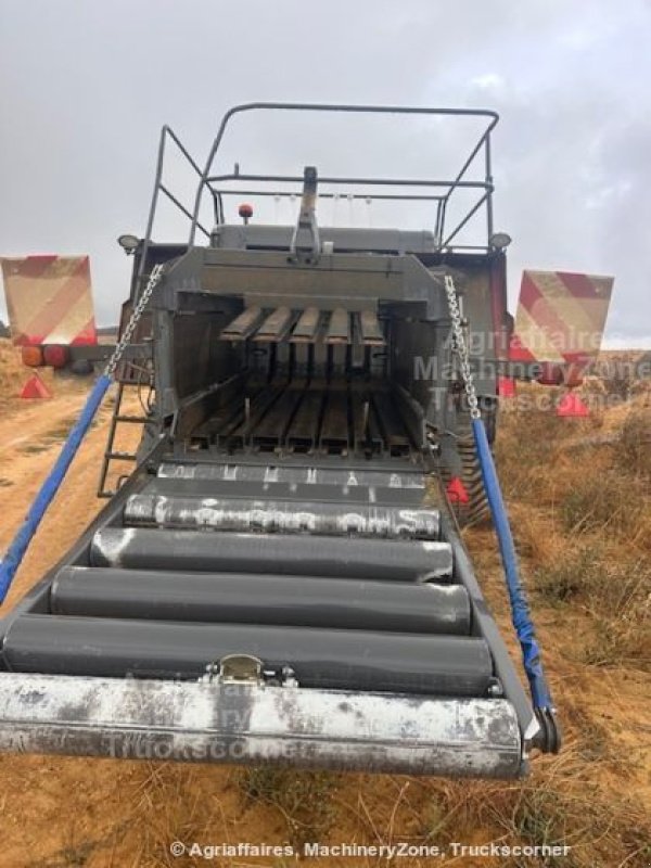 Großpackenpresse des Typs Massey Ferguson 2260 SP, Gebrauchtmaschine in LOMBEZ (Bild 5)