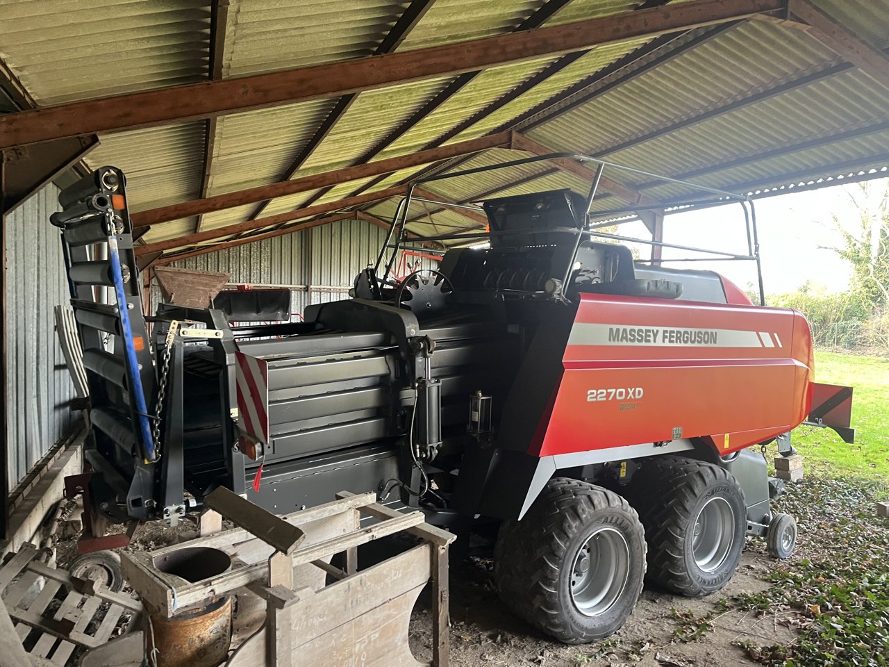 Großpackenpresse tip Massey Ferguson 2270XD, Gebrauchtmaschine in VERT TOULON (Poză 3)