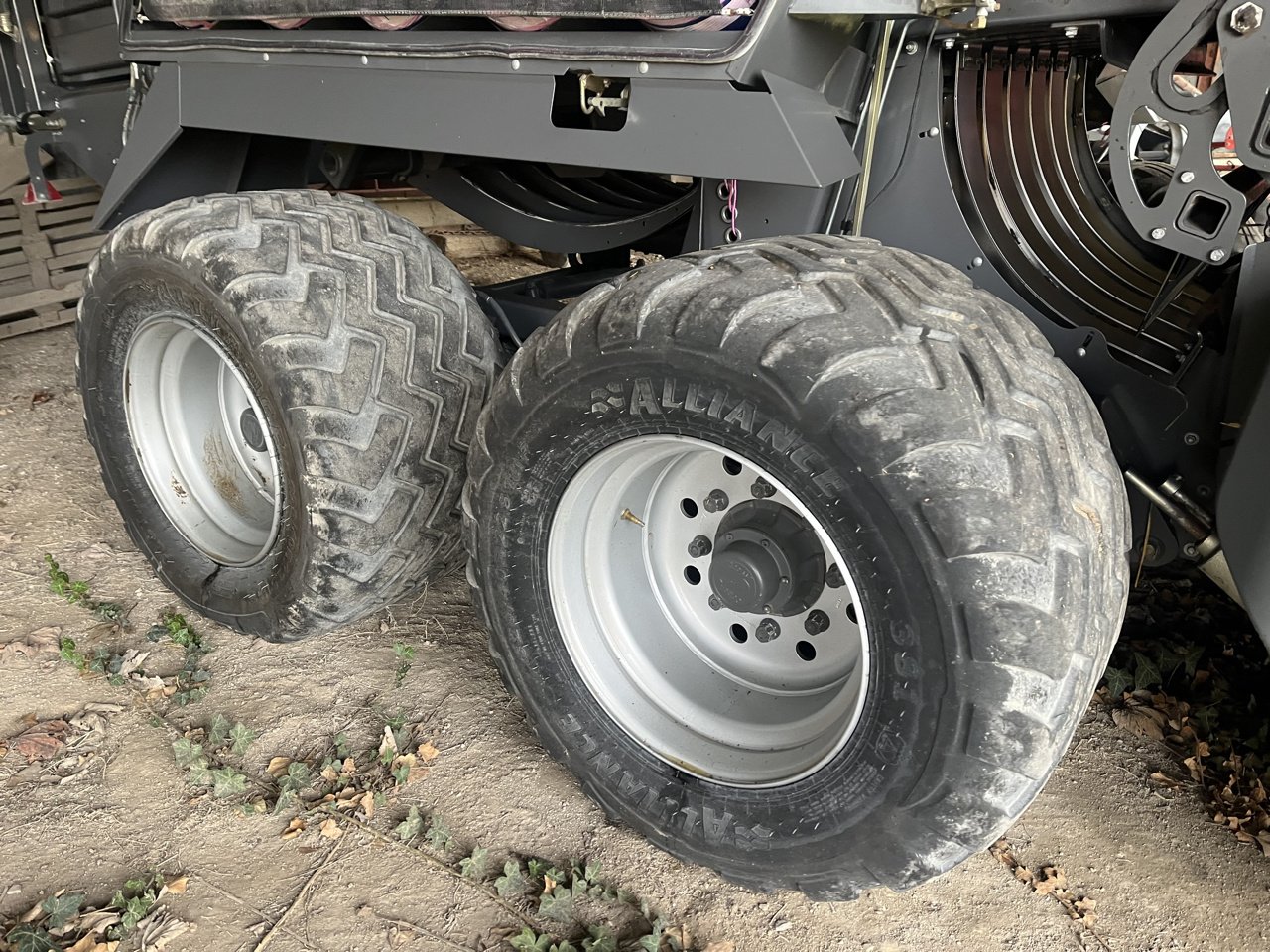 Großpackenpresse tip Massey Ferguson 2270XD, Gebrauchtmaschine in VERT TOULON (Poză 4)