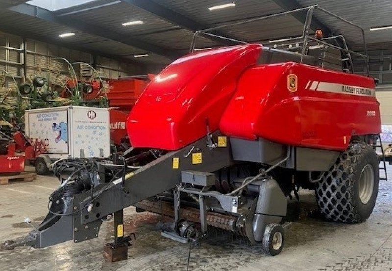 Großpackenpresse Türe ait Massey Ferguson 2290, Gebrauchtmaschine içinde Horsens (resim 2)