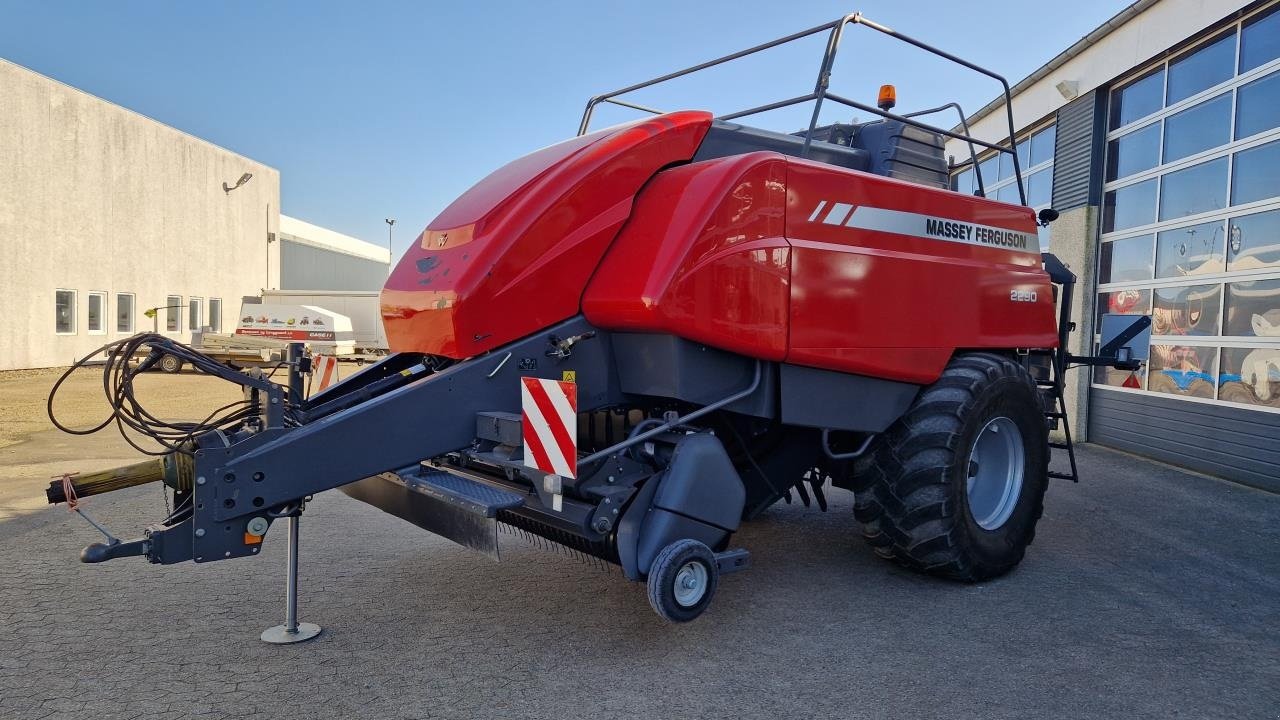 Großpackenpresse des Typs Massey Ferguson MASSEY FERGUSON 2290, Gebrauchtmaschine in Viborg (Bild 1)