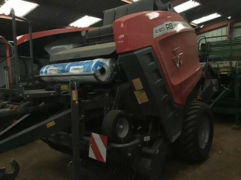 Großpackenpresse Türe ait Massey Ferguson PRESSE M-F RB 4180 V XTRA, Gebrauchtmaschine içinde Paray-le-monial (resim 1)