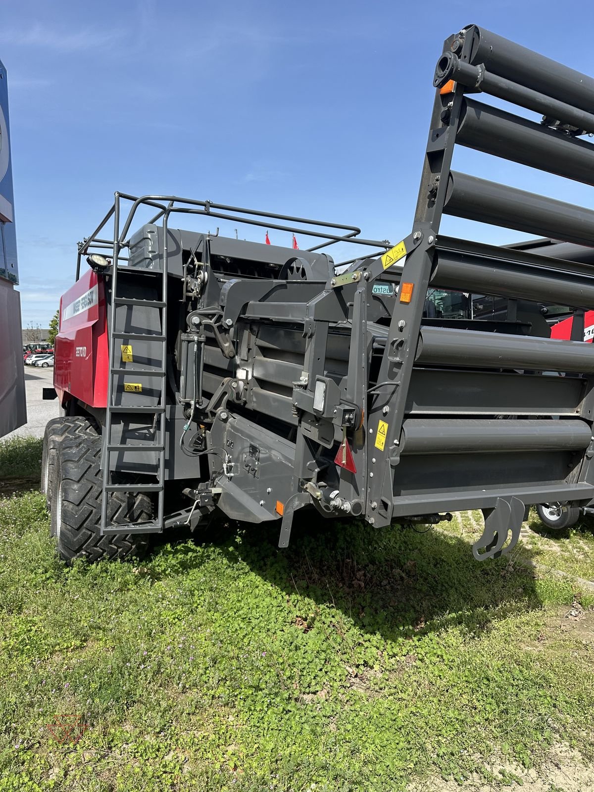 Großpackenpresse des Typs Massey Ferguson Quaderballenpresse Massey Ferguson 2270 XDTC, Neumaschine in Schwechat (Bild 7)