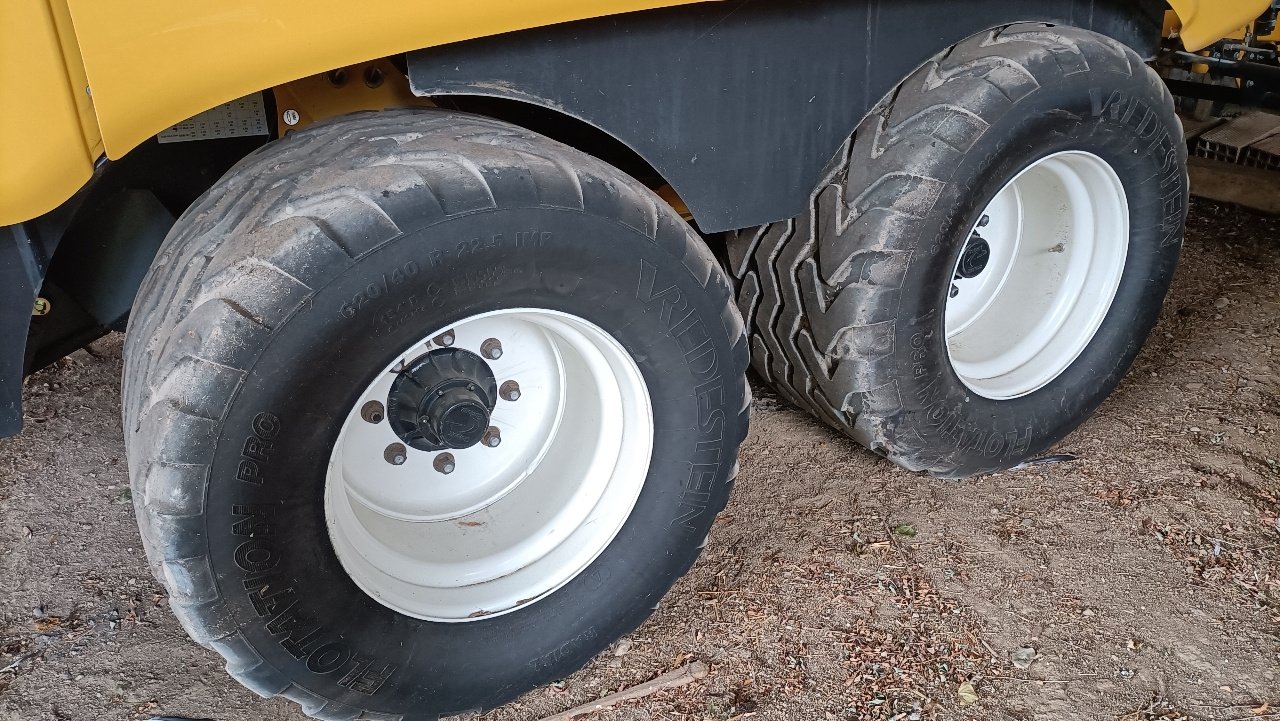 Großpackenpresse of the type New Holland 1290 Plus, Gebrauchtmaschine in NEUVILLE AUX BOIS (Picture 5)