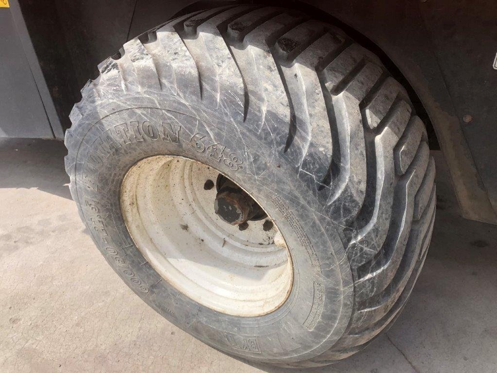 Großpackenpresse Türe ait New Holland 4860S "ophug" Packercutter med 6 knive, Gebrauchtmaschine içinde Tinglev (resim 13)