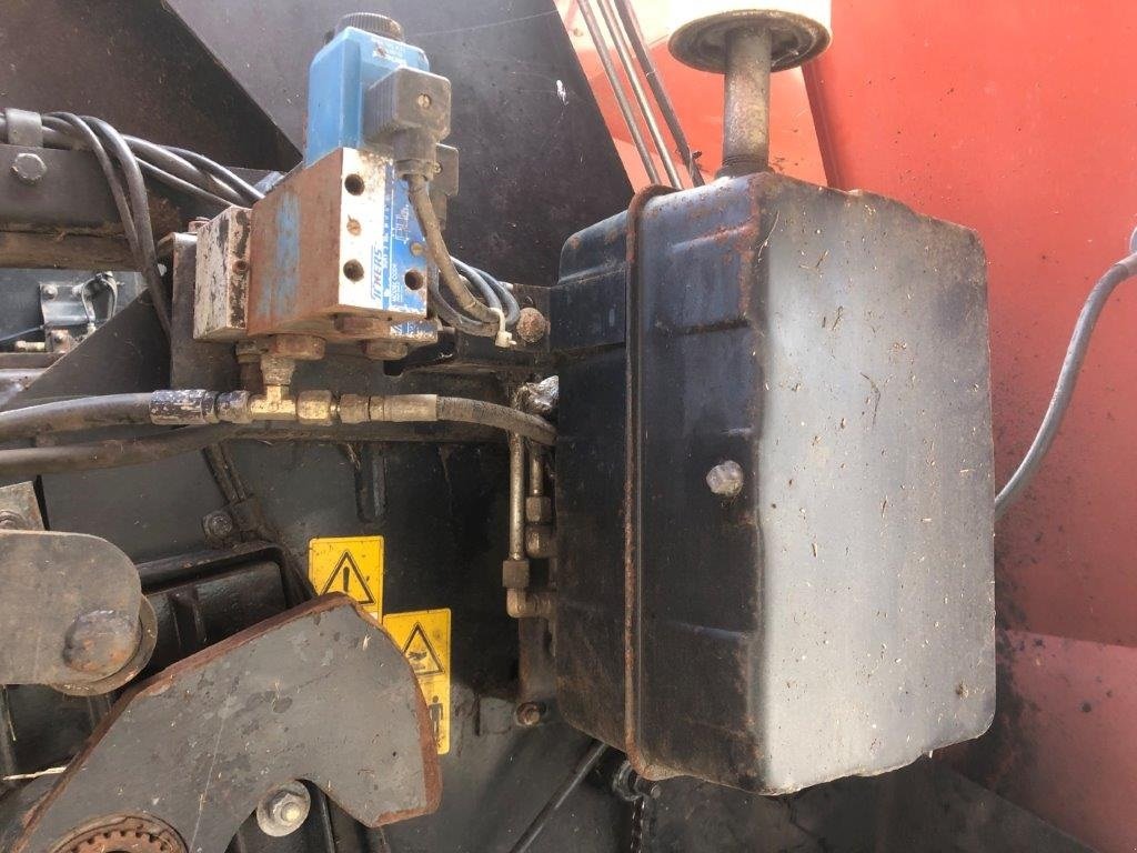 Großpackenpresse Türe ait New Holland 4860S "ophug" Packercutter med 6 knive, Gebrauchtmaschine içinde Tinglev (resim 20)