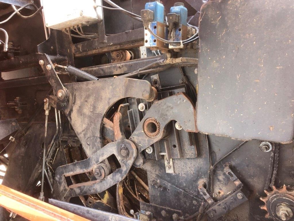 Großpackenpresse Türe ait New Holland 4860S "ophug" Packercutter med 6 knive, Gebrauchtmaschine içinde Tinglev (resim 18)