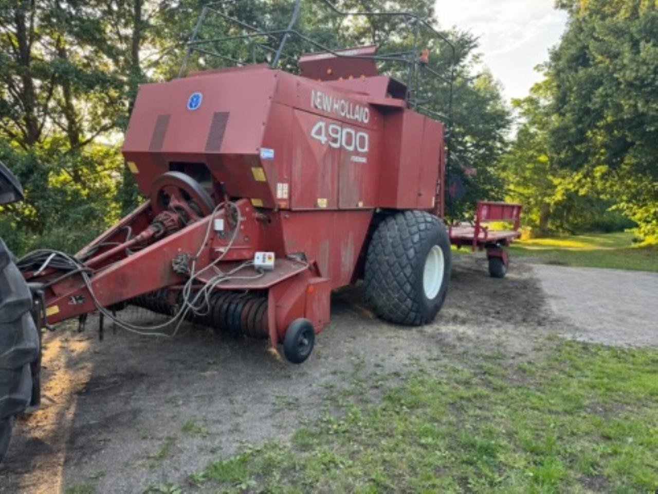 Großpackenpresse типа New Holland 4900 M/SPRAGELSEVOGN, Gebrauchtmaschine в Maribo (Фотография 2)