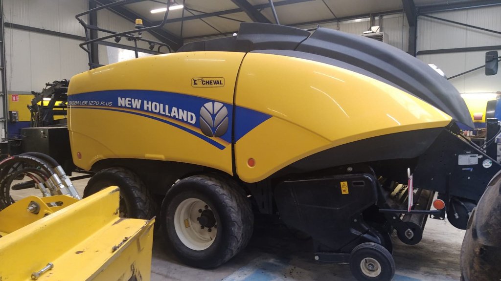 Großpackenpresse of the type New Holland BB 1270 +, Gebrauchtmaschine in Eton (Picture 3)