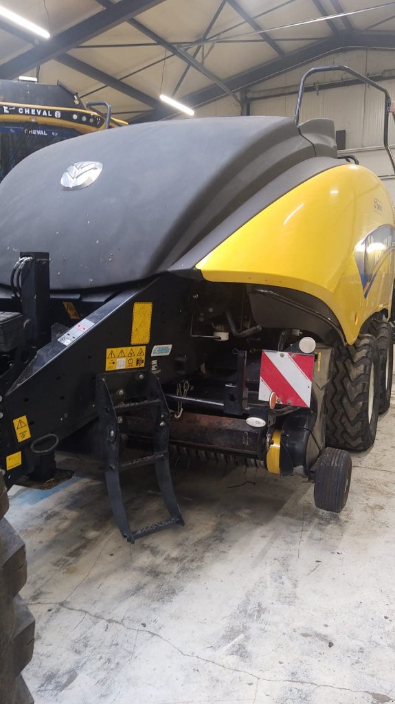Großpackenpresse of the type New Holland BB 1270 +, Gebrauchtmaschine in Eton (Picture 2)