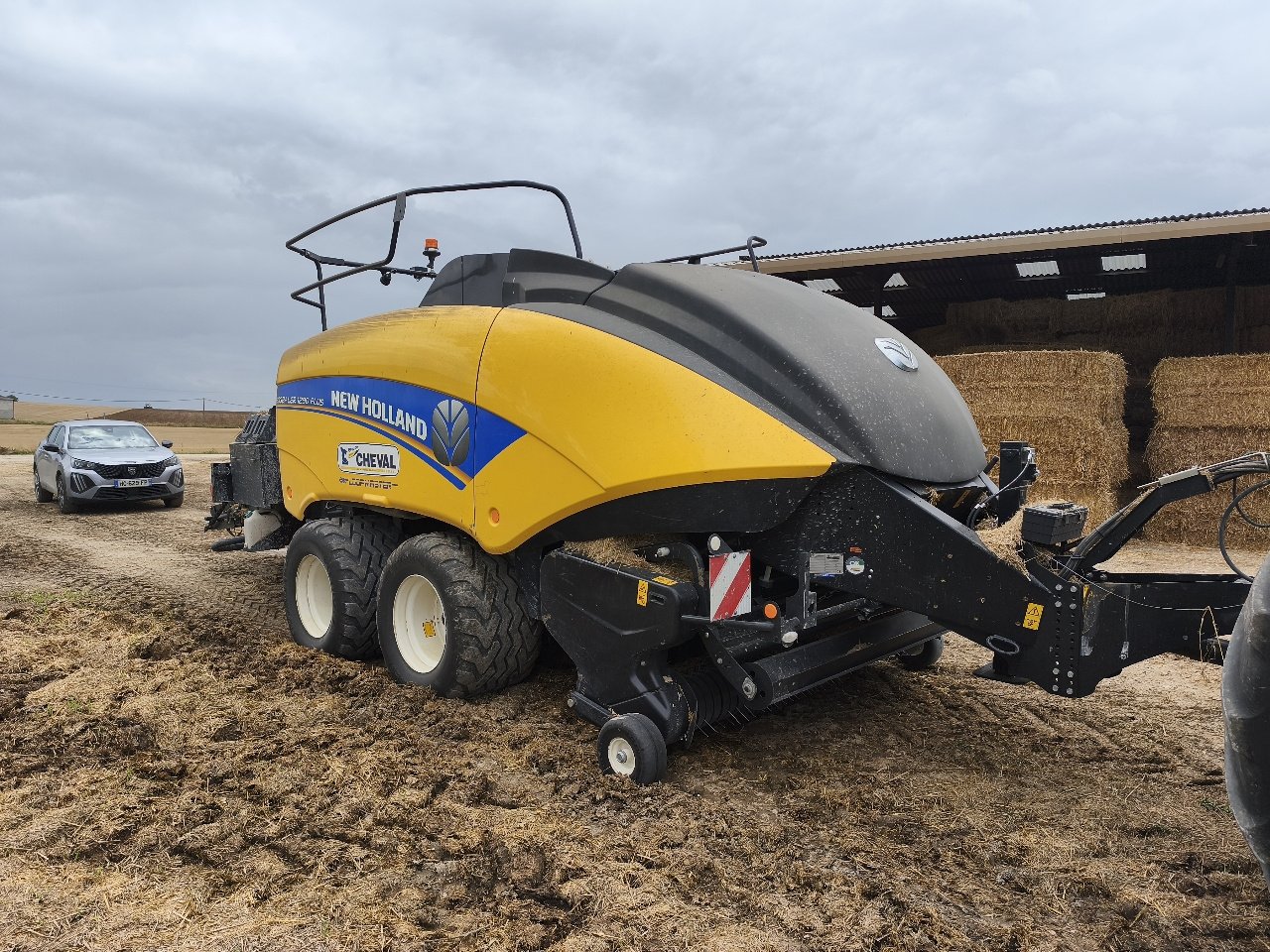 Großpackenpresse des Typs New Holland BB 1290 +, Gebrauchtmaschine in Lérouville (Bild 2)