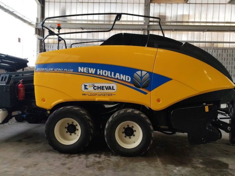 Großpackenpresse Türe ait New Holland BB 1290 +, Gebrauchtmaschine içinde Lérouville (resim 1)