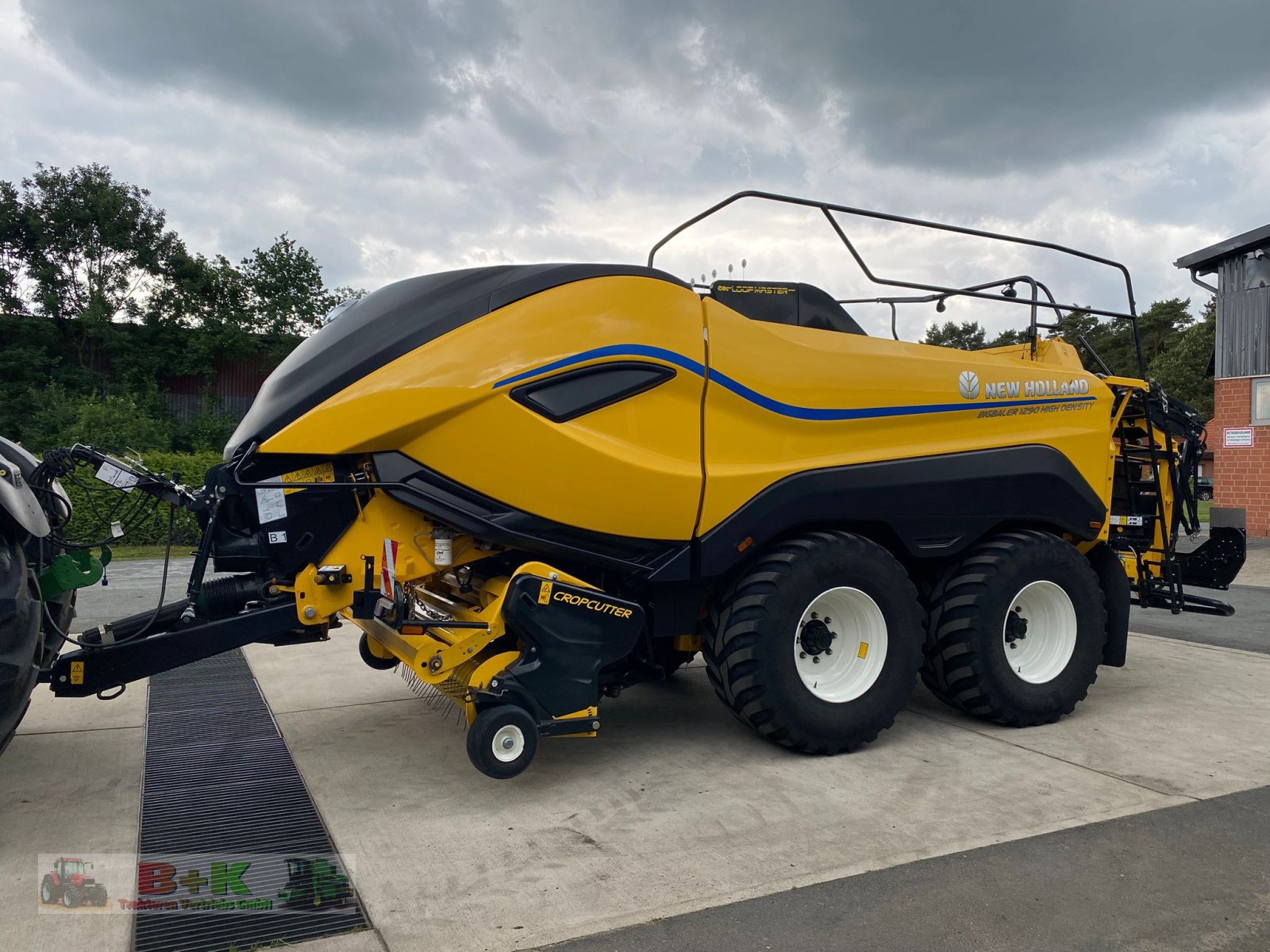 Großpackenpresse typu New Holland BB 1290 High Density CropCutter, Gebrauchtmaschine v Kettenkamp (Obrázek 1)