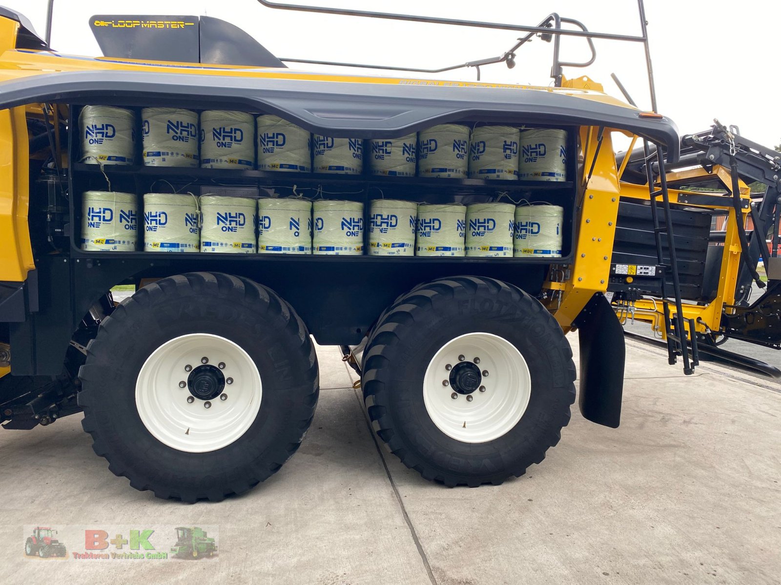 Großpackenpresse typu New Holland BB 1290 High Density CropCutter, Gebrauchtmaschine v Kettenkamp (Obrázek 14)