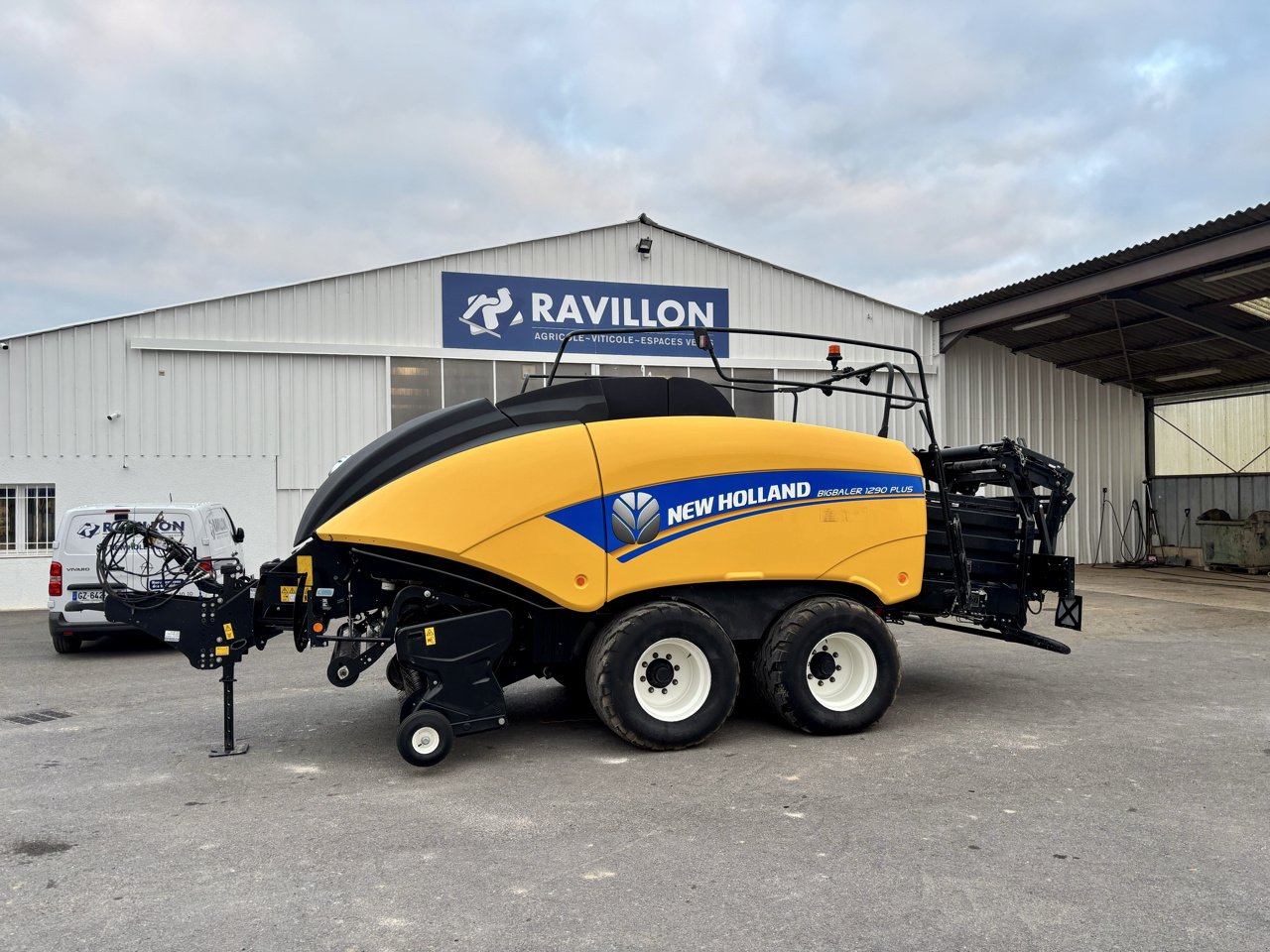 Großpackenpresse des Typs New Holland BB 1290 plus, Gebrauchtmaschine in VERT TOULON (Bild 1)