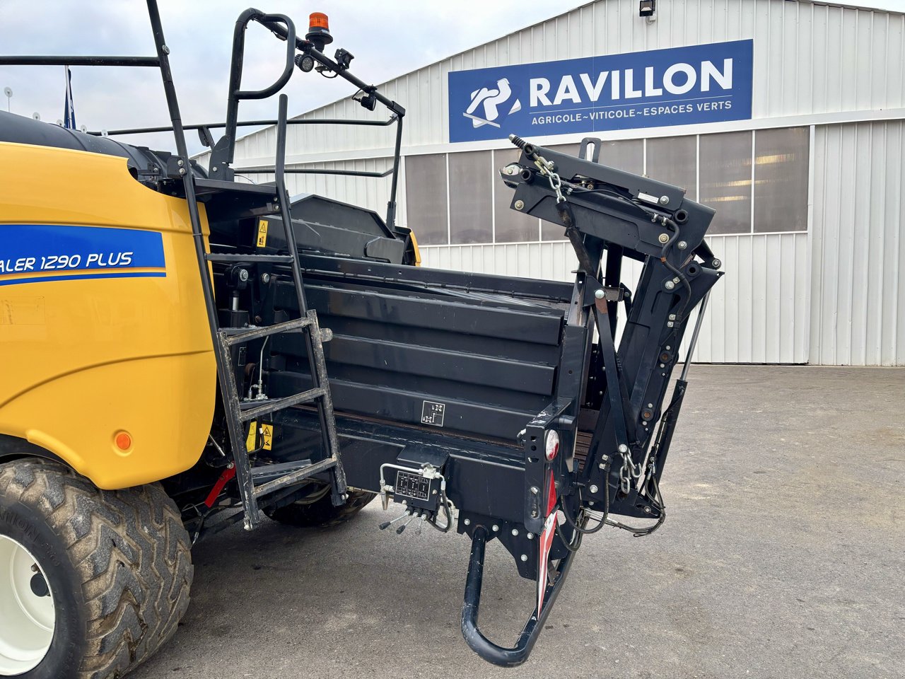 Großpackenpresse des Typs New Holland BB 1290 plus, Gebrauchtmaschine in VERT TOULON (Bild 10)