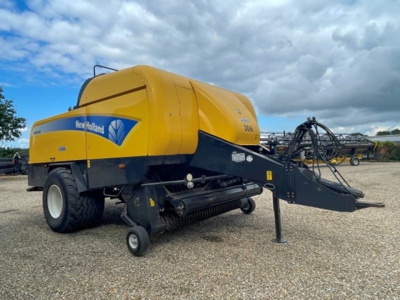 Großpackenpresse типа New Holland BB 9080 RY MIDI, Gebrauchtmaschine в Rødding (Фотография 1)