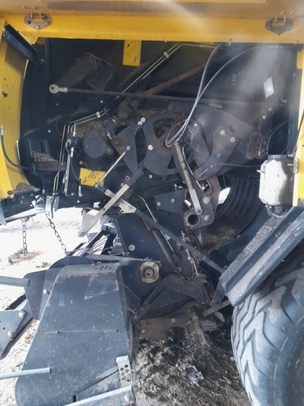 Großpackenpresse des Typs New Holland BB 9080, Gebrauchtmaschine in Gutzkow (Bild 5)