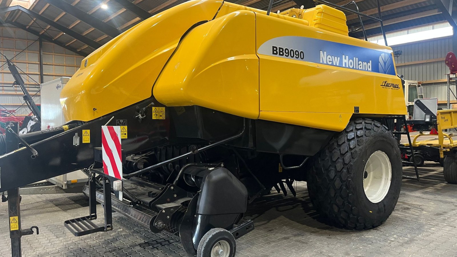 Großpackenpresse des Typs New Holland BB 9090 Parkland ballevogn, Gebrauchtmaschine in Spøttrup (Bild 1)