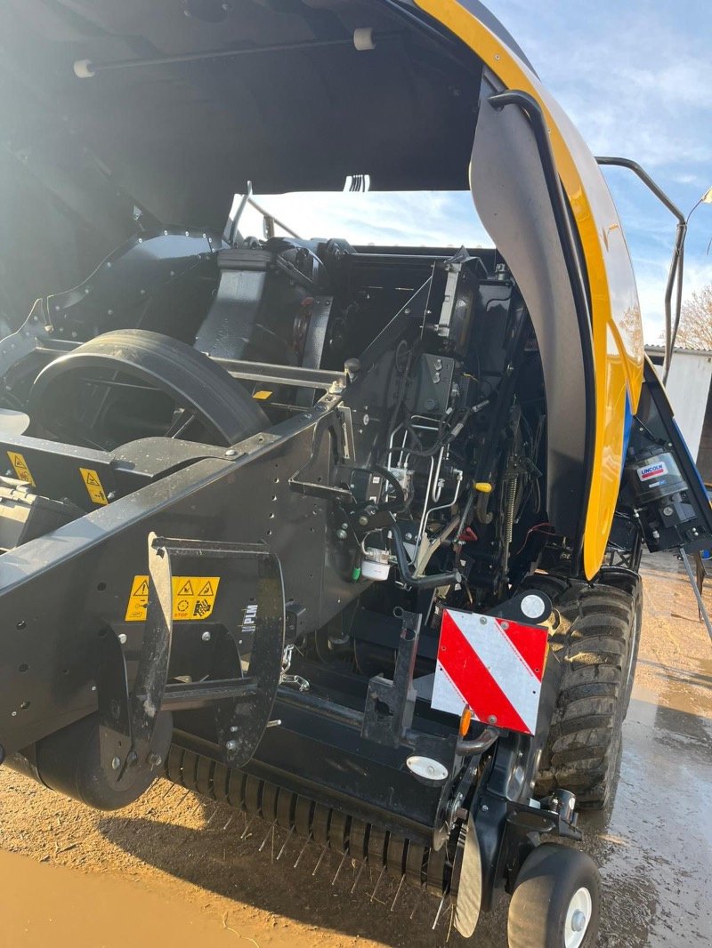 Großpackenpresse del tipo New Holland BB BIGBALER 1290 Plus CropCutter, Gebrauchtmaschine In Neubrandenburg (Immagine 7)
